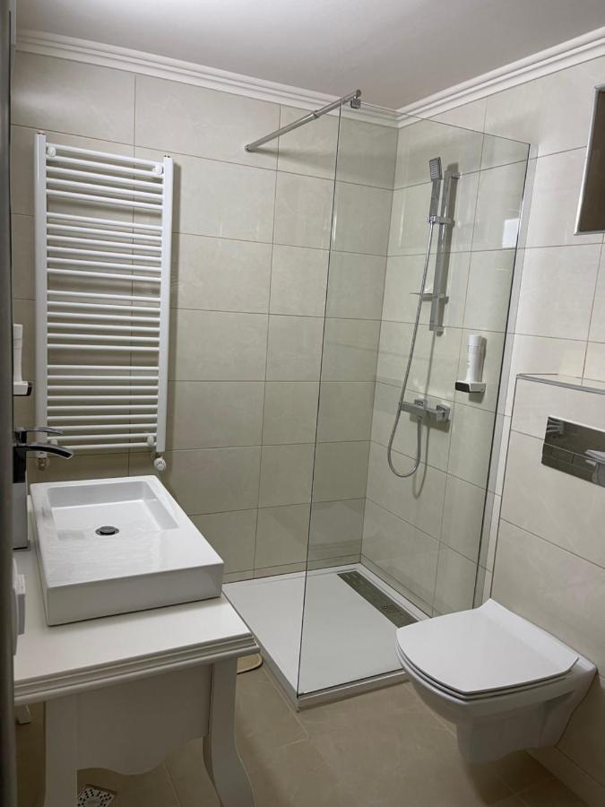 Conacul Pestera Ursilor Chiscau Exteriér fotografie